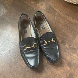 GUCCI loafers size 38 1/2 preloved hood condition
